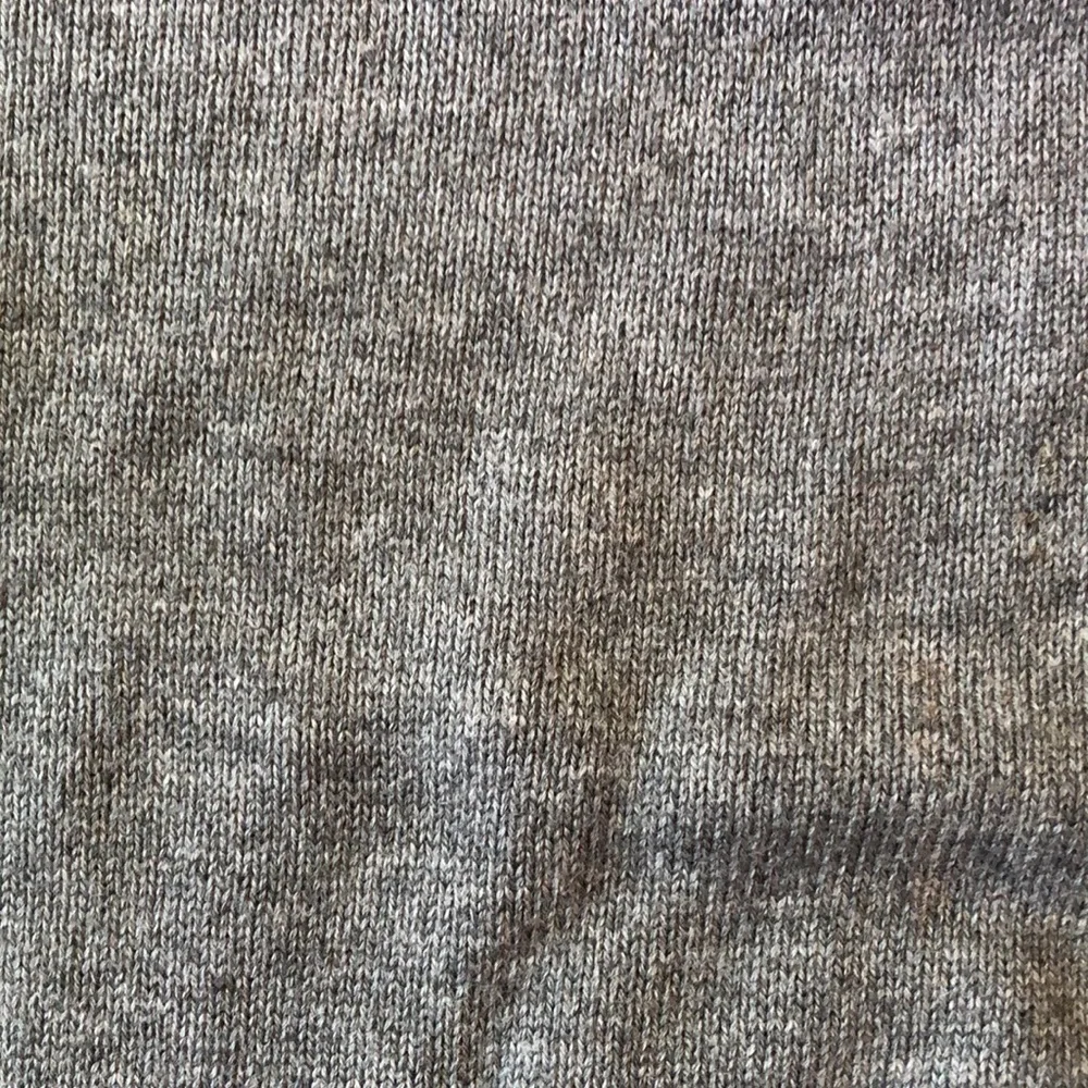 Gap Kids, Gray, Boys V Neck Sweater, Size Small- EUC